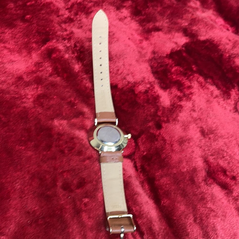 watch - Picture 3 of 3